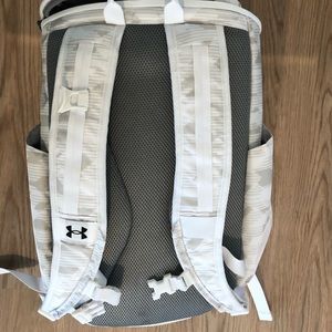 Girls OFFICIAL UAA circuit bag.